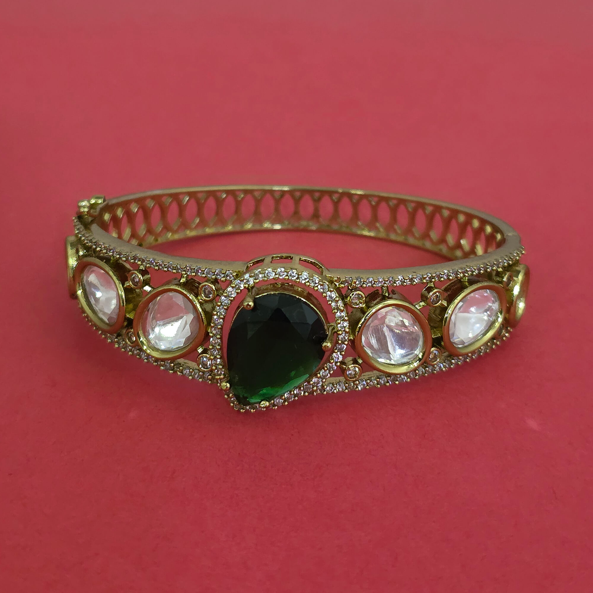 Kundan Openable Kada With Mehndi Plating